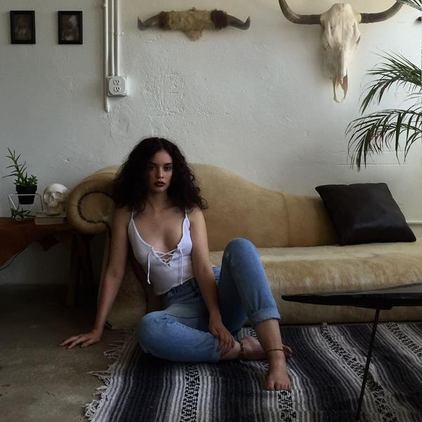 Sabrina Claudio - Runnin' Thru Lovers