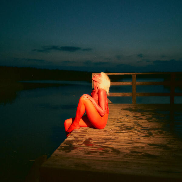 Ugli - Красный мотылек