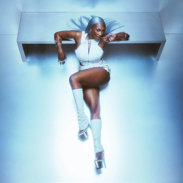 Kali Uchis - Destinée