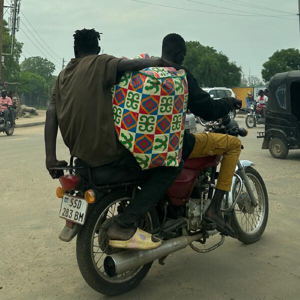 Skin on Skin - أسرة (Family)