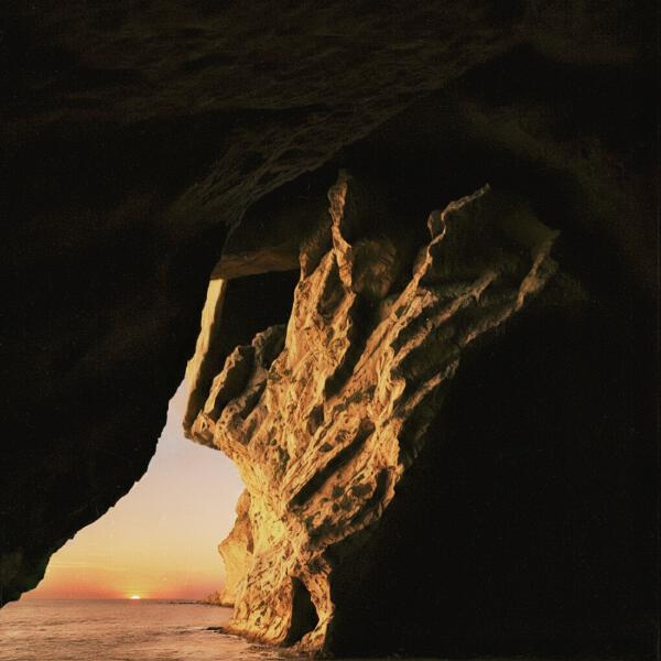 Danny L Harle, Rachika Nayar - A Broken Screen